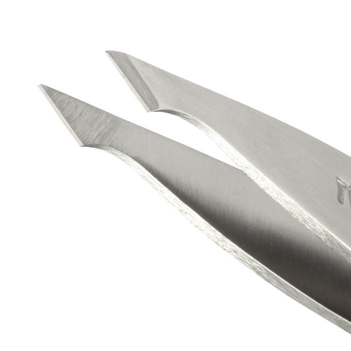 Pointed Slant Tweezer 2